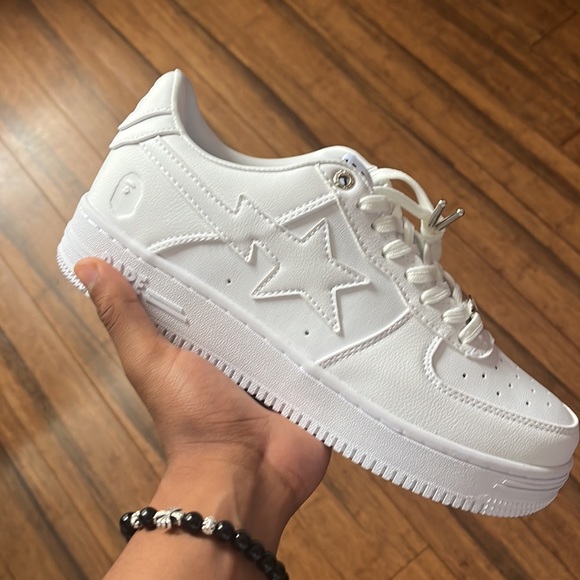 White Bapestas - Picture 1 of 3